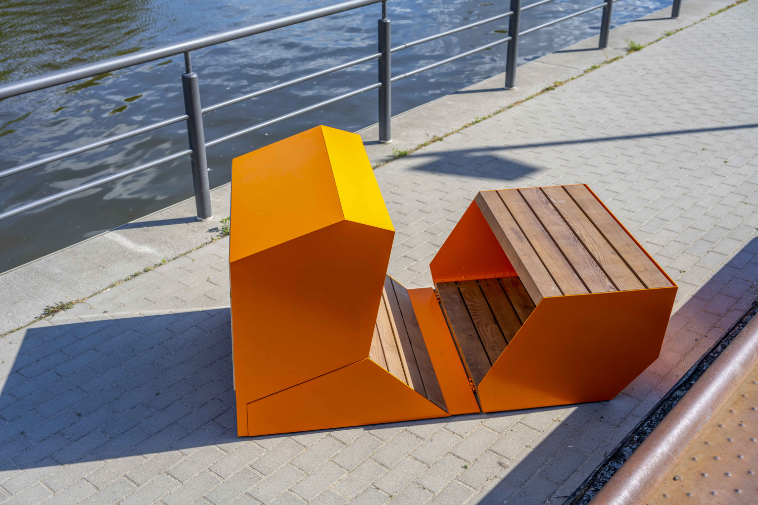 urban furniture, furniture for urban spaces, öffentlicher Raum,
