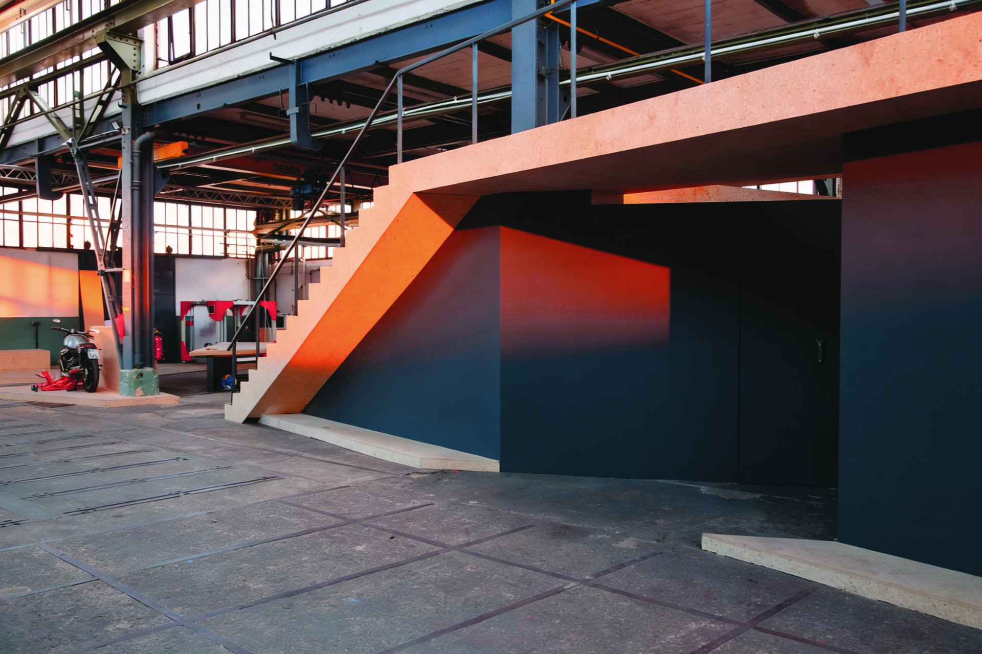 Architektur im Raum - Architecture - Build and work Frankfurt am Main - Design and Work - Innenarchitektur Frankfurt am Main - Interiordesign Frankfurt am Main - Philipp Beisheim - Fullservice Design - craftsmannship - Bespokearchitecture - Custommade - 